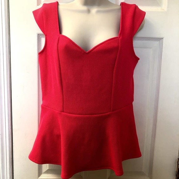 Studio Y Maurice's Women's Hot Pink Peplum Top NWT - Picture 2 of 11